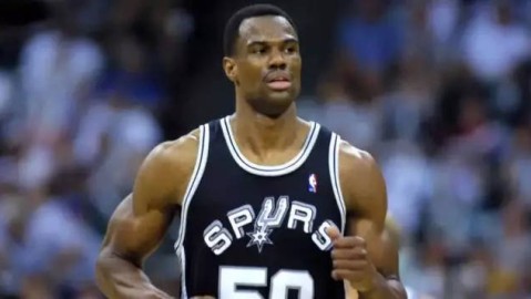 湖人70年代最伟大球员盘点：天勾贾巴尔如何定义紫金王朝的黄金十年