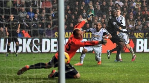 切尔西客战维拉半场11射，自21年曼城后首队