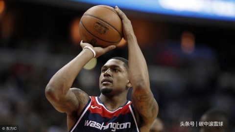 奇才独行侠比分预测：摆烂副班长主场谢幕，小弗拉格能否燃爆第一资本竞技场？