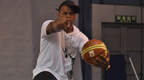 海爷当年那趟中国行一晃都十五年了，聊起来还是满嘴段子