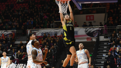 新疆vs北京比分预测 + 伤病风暴中的ＣＢＡ收官夜：两队各怀心事，谁能带着微笑收尾？